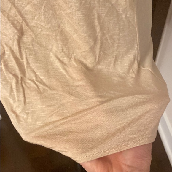 NWT Studded Shoulder Cream Cap Sleeve Tee. - Picture 3 of 9